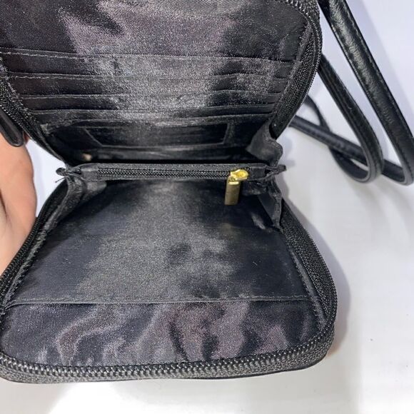 Bueno Organizer Crossbody Black Small - Picture 9 of 9